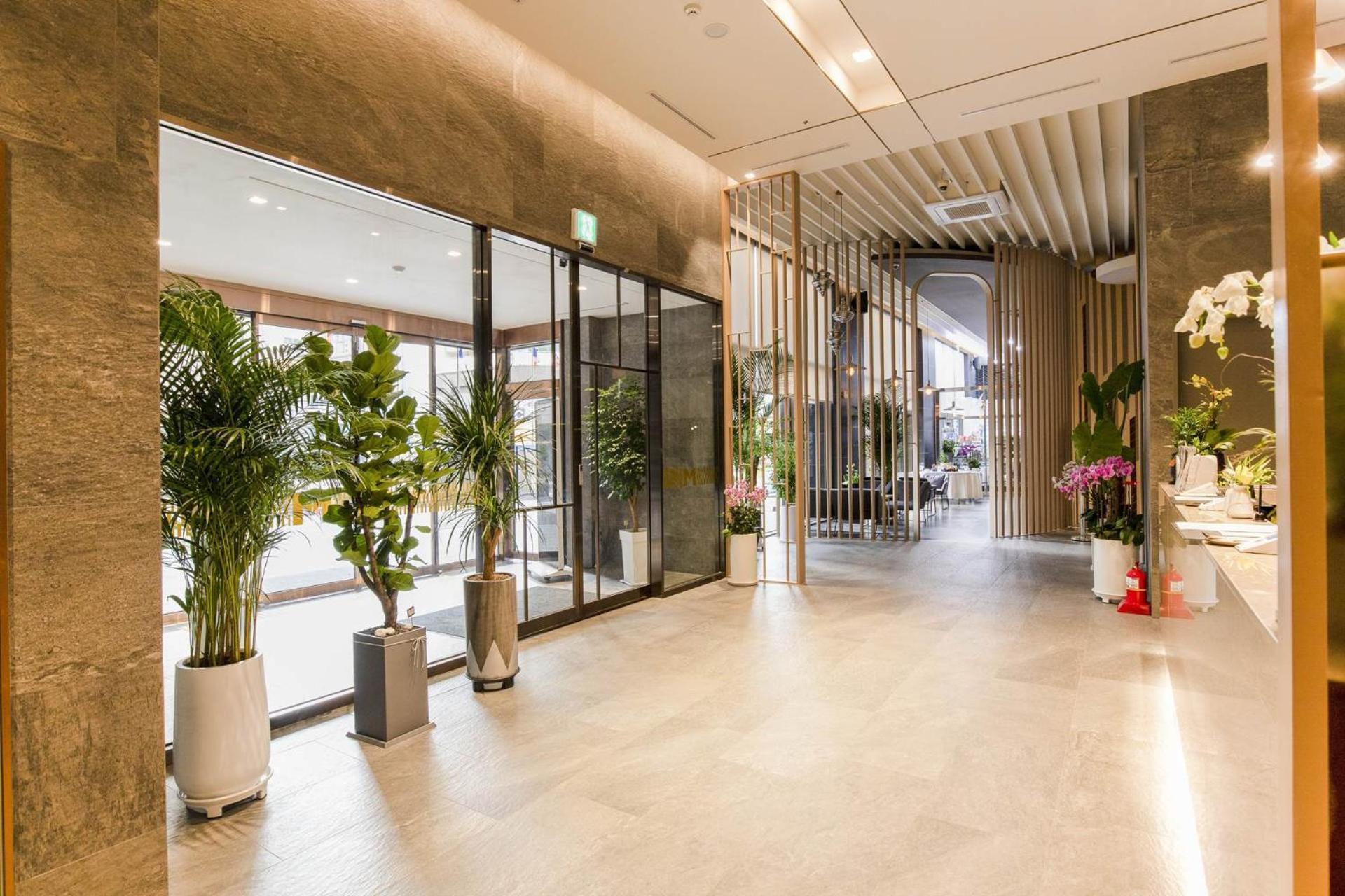 Hotel Elora ซูวอน ภายนอก รูปภาพ